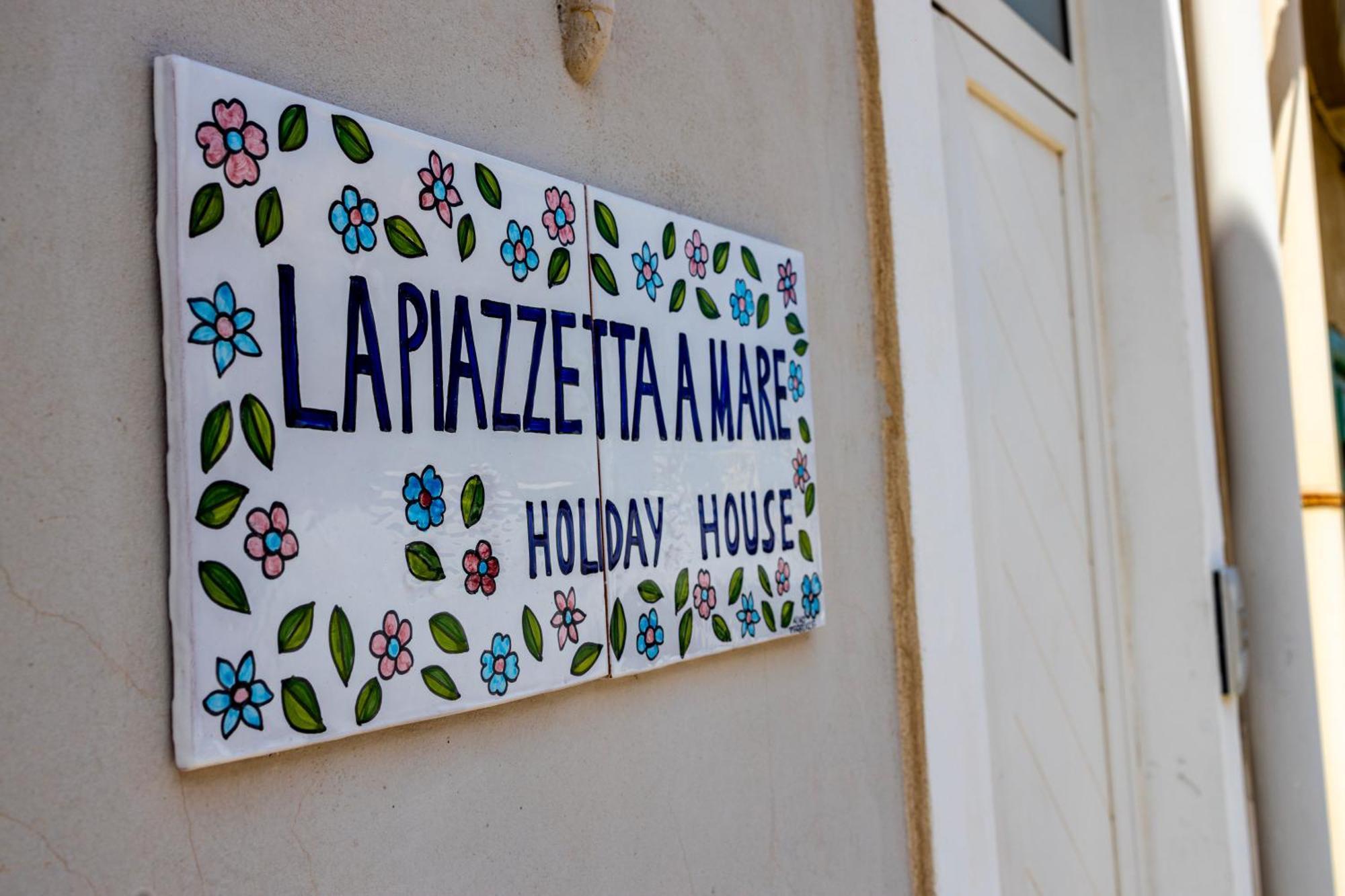 La Piazzetta A Mare Holiday House Sferracavallo Exteriör bild
